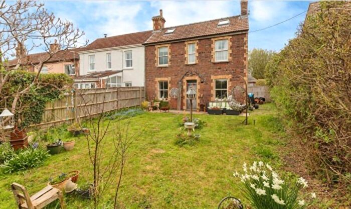 4 Bedroom End Of Terrace House For Sale In Maynard Terrace, Clutton, Bristol, BS39