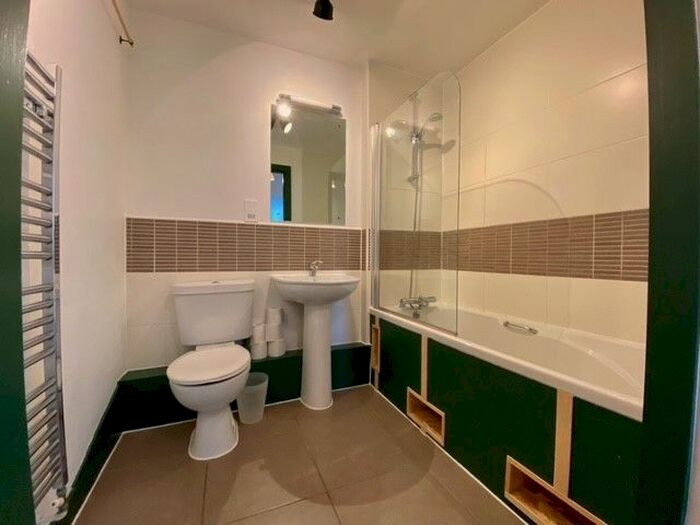 1 Bedroom Flat To Rent In Moon Street, Plymouth, PL4