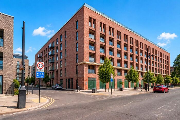 2 Bedroom Flat To Rent In Green Street, London, E13