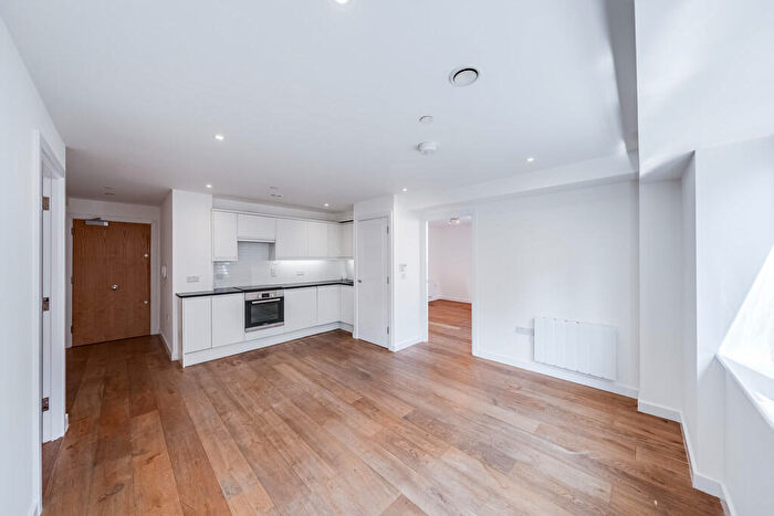 2 Bedroom Apartment For Sale In Scarbrook Road, Croydon, CR0