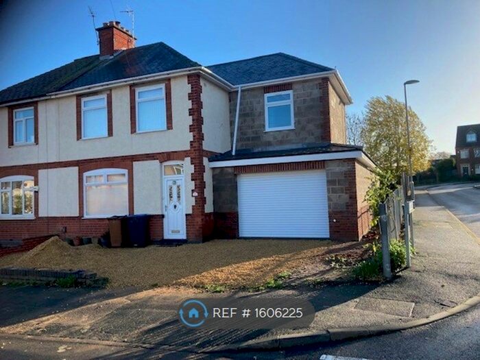 3 Bedroom Semi-Detached House To Rent In Woodland Avenue, Burbage, Hinckley, LE10