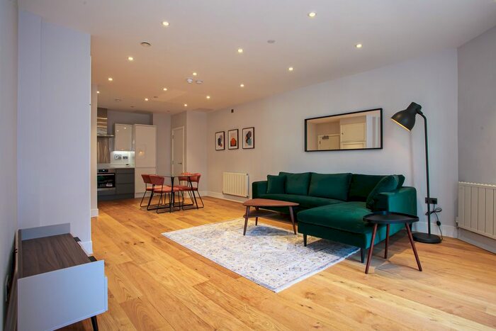 1 Bedroom Flat To Rent In Waldorf House, Cooper Street, Manchester, M2