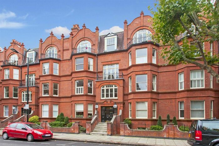 3 Bedroom Flat To Rent In Morshead Mansions, Maida Vale, London W9