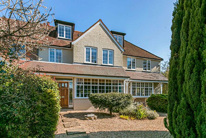 5 Bedroom Semi-Detached House For Sale In Bell Lane, Berkhamsted, HP4