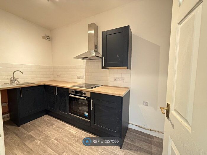 Studio To Rent In High Street, Barry, CF62