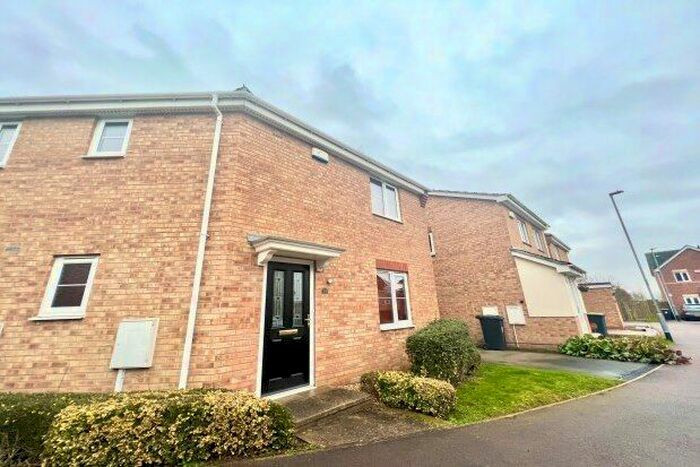 3 Bedroom Detached House To Rent In College Way, Nottingham, NG8