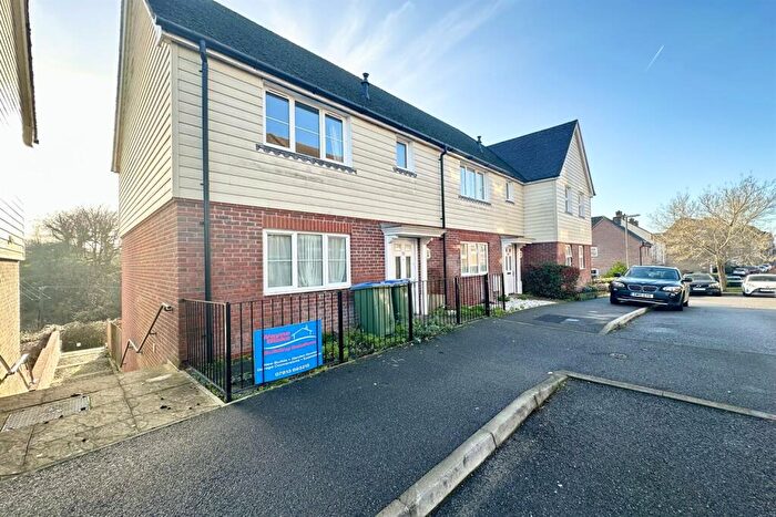 3 Bedroom Semi Detached House To Rent In Riverside, Codmore Hill, Pulborough, RH20