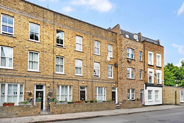 3 Bedroom Flat To Rent In Marlborough Road, Islington, N19