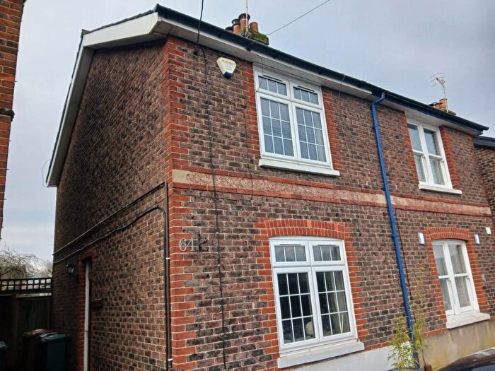 2 Bedroom Semi-Detached House To Rent In Masons Bridge Road, Redhill, RH1