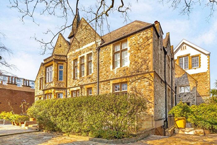 2 Bedroom Flat For Sale In Ryland Road, Kentish Town, NW5