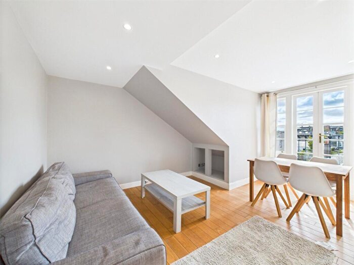 1 Bedroom Apartment To Rent In Bath Street, Edinburgh, Midlothian, EH15