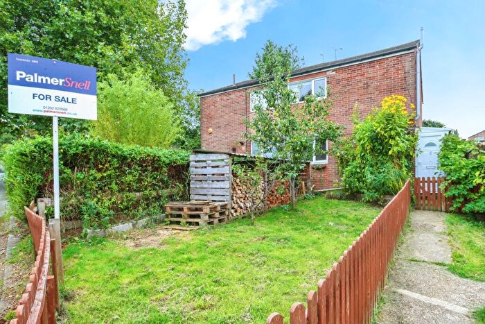 3 Bedroom Semi-Detached House For Sale In Redhorn Close, Poole, Dorset, BH16