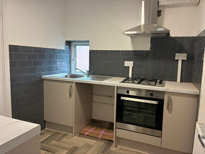 1 Bedroom Flat To Rent In Commercial Road, Newport, NP20