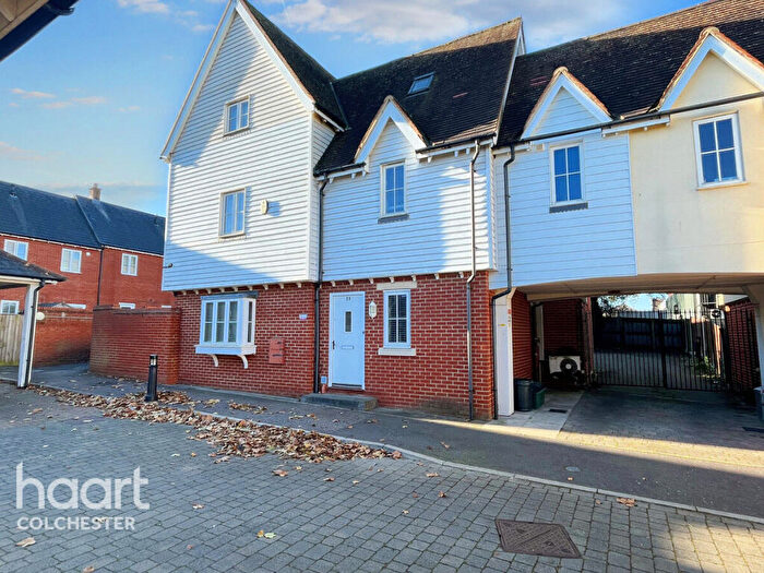 4 Bedroom Link Detached House For Sale In Edward Paxman Gardens, Colchester, CO1