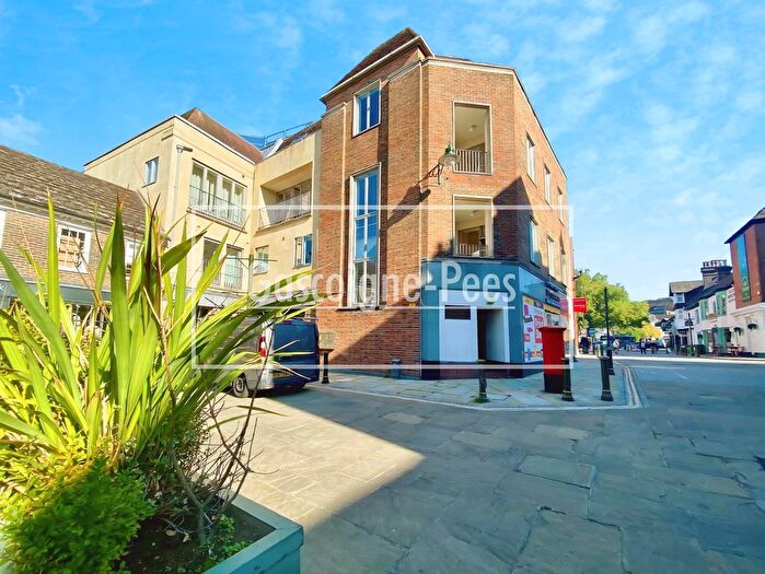 2 Bedroom Property To Rent In Market Square, Horsham, RH12