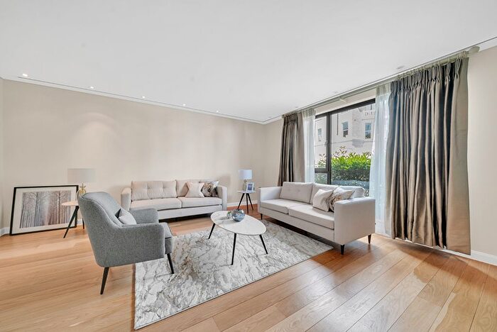 2 Bedroom Flat To Rent In Wycombe Square, Kensington, London, United Kingdom, W8