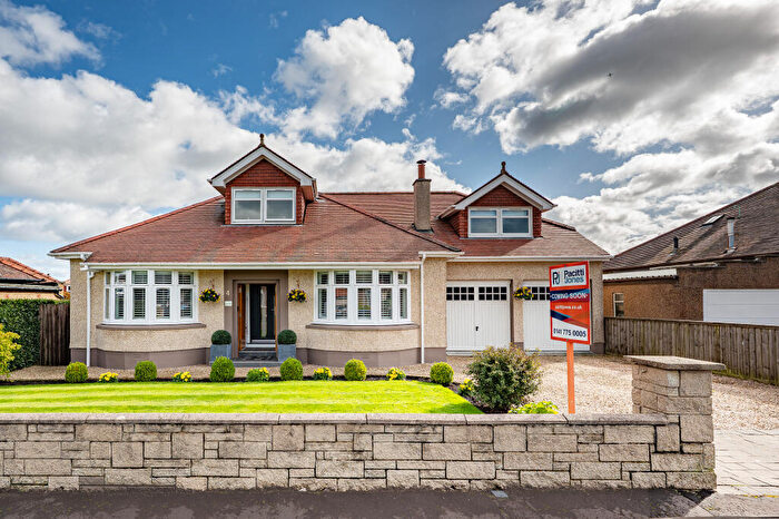 4 Bedroom Detached House For Sale In Rowan Crescent, Lenzie, Glasgow, G66