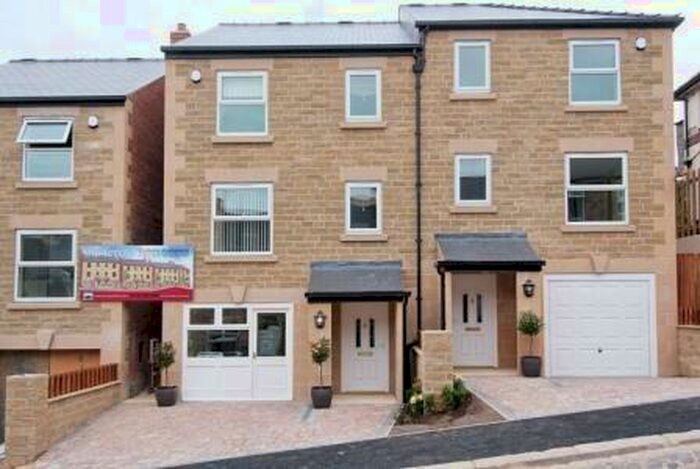 4 Bedroom Semi-Detached House To Rent In Providence Road, Walkley, S6