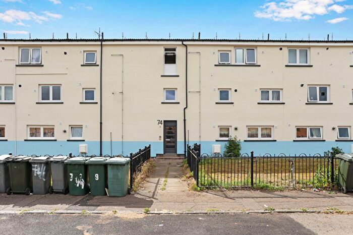 1 Bedroom Flat For Sale In / Duddingston Row, Duddingston, Edinburgh, EH15