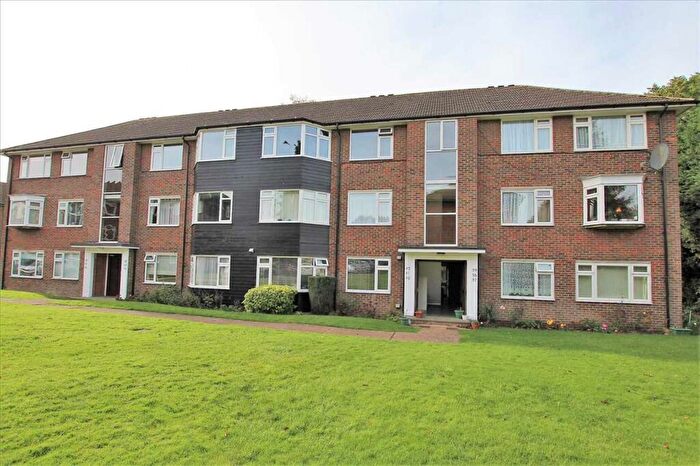 2 Bedroom Apartment To Rent In Hurst Court, Horsham, RH12