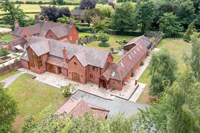 5 Bedroom Detached House For Sale In Brockhill Lane, Alvechurch, B48