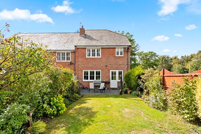 3 Bedroom End Of Terrace House For Sale In Welwyn Hall Gardens, Welwyn, AL6