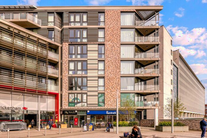 1 Bedroom Flat To Rent In Twickenham Gateway, London Road, Twickenham, TW1
