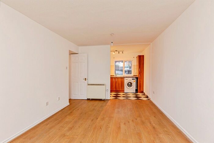 1 Bedroom Flat For Sale In Winton Street, Bristol, BS4