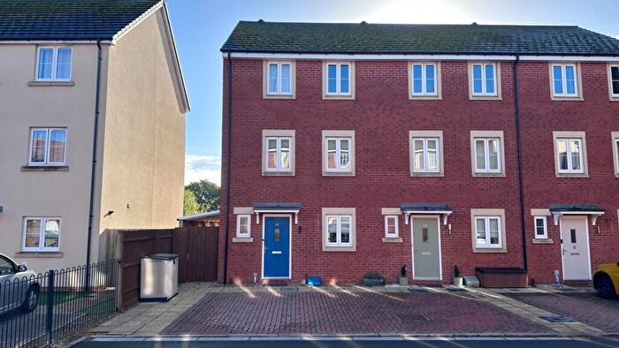 4 Bedroom Town House For Sale In Hollybrook Mews, Bristol, South Gloucestershire, BS37
