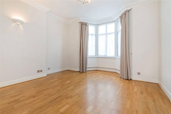 2 Bedroom Terraced House To Rent In Lennox Gardens, Knightsbridge, SW1X