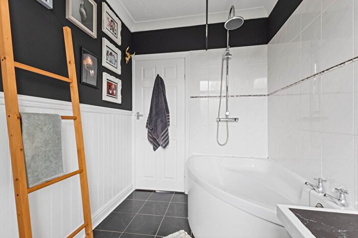 2 Bedroom End Terrace House For Sale In Baker Lane, Stanley, WF3