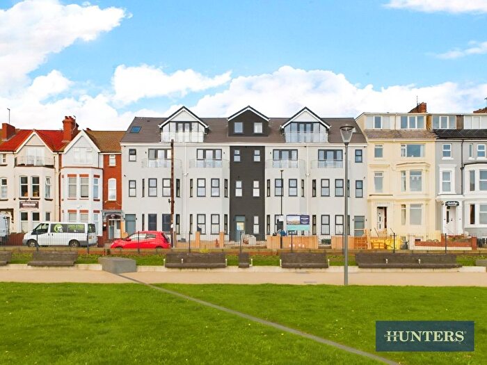 2 Bedroom Flat For Sale In Pembroke Terrace, Bridlington, YO15