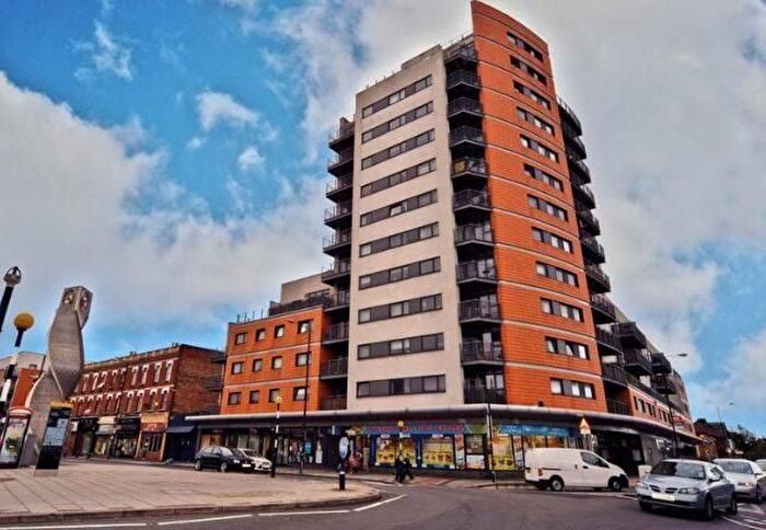 2 Bedroom Flat To Rent In Ibex House, Forest Lane, Stratford, London, E15