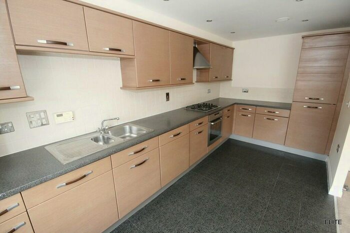 4 Bedroom Town House To Rent In Dalton Crescent, Sheraton Park, DH1