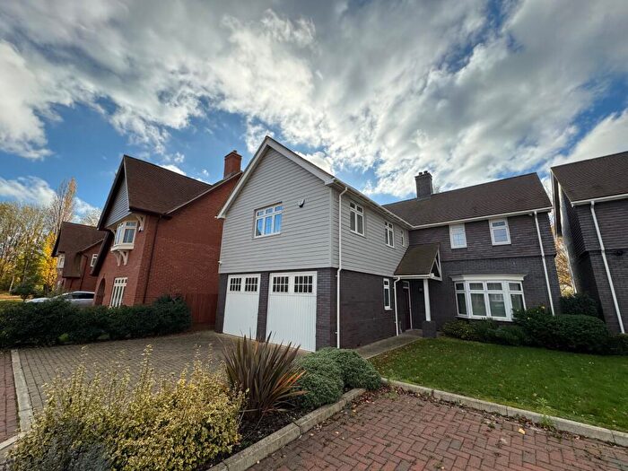 6 Bedroom Detached House To Rent In Greenford Crescent, Monkston Park, Milton Keynes, MK10