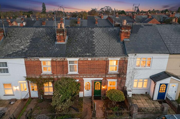 2 Bedroom Terraced House For Sale In Foxhill Road, Reading, RG1