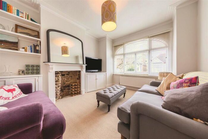 1 Bedroom Flat To Rent In Durnsford Avenue, London SW19