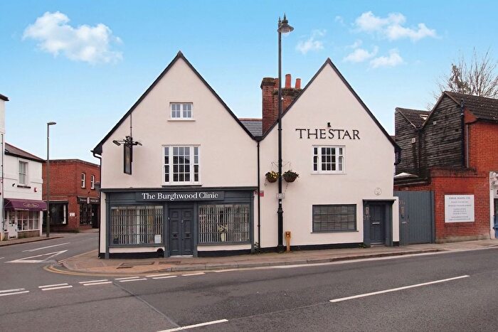 2 Bedroom Flat To Rent In High Street, Ewell, KT17