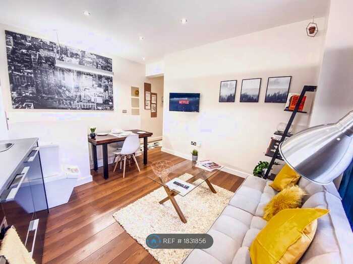 1 Bedroom Flat To Rent In Burt Street, Cardiff, CF10