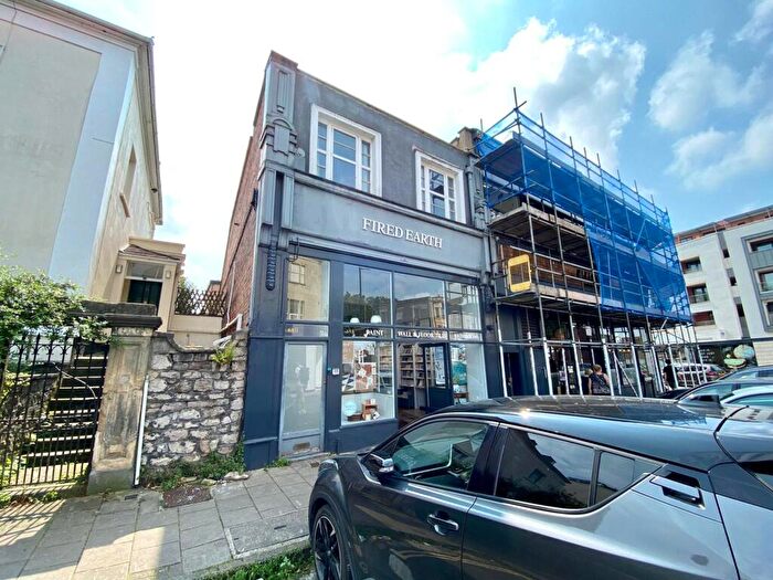 3 Bedroom Apartment To Rent In Clifton, Whiteladies Road, BS8