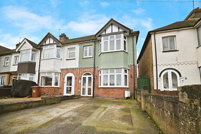 3 Bedroom End Of Terrace House For Sale In Beresford Avenue, Rochester, ME1