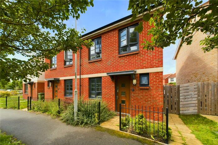 2 Bedroom Semi-Detached House To Rent In Great High Ground, St. Neots, Cambridgeshire, PE19
