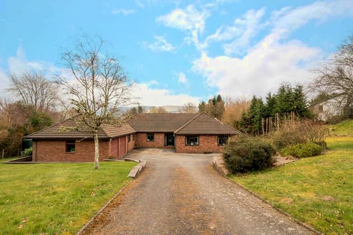 4 Bedroom Detached Bungalow For Sale In Nant Glas, Llandrindod Wells, LD1