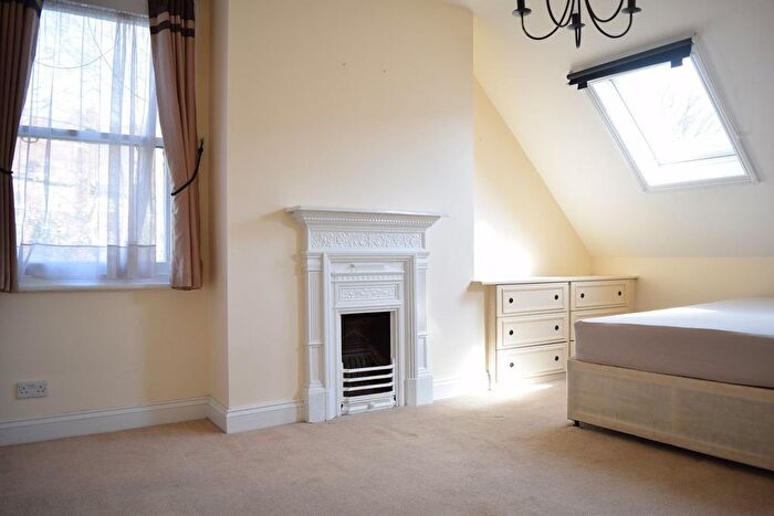 2 Bedroom Flat To Rent In Finchley Road, NW3