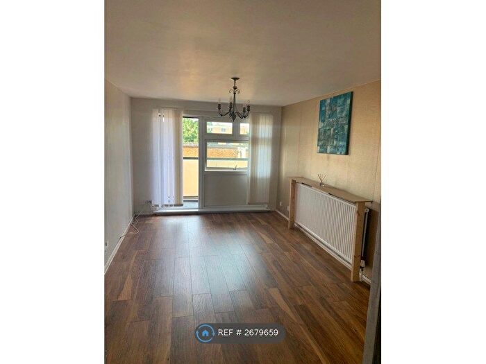 1 Bedroom Flat To Rent In Woolwich, London, SE18