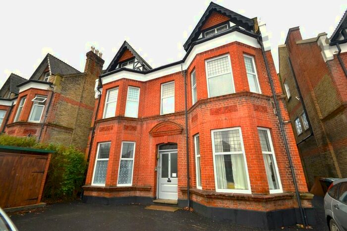 Studio To Rent In Surbiton, KT5