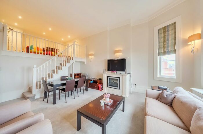 3 Bedroom Flat To Rent In Maida Vale, London, W9