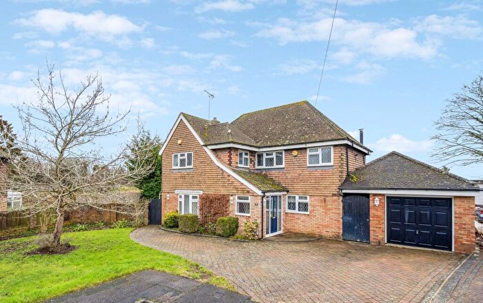 4 Bedroom Detached House For Sale In Mayflower Close, Hartwell, HP17