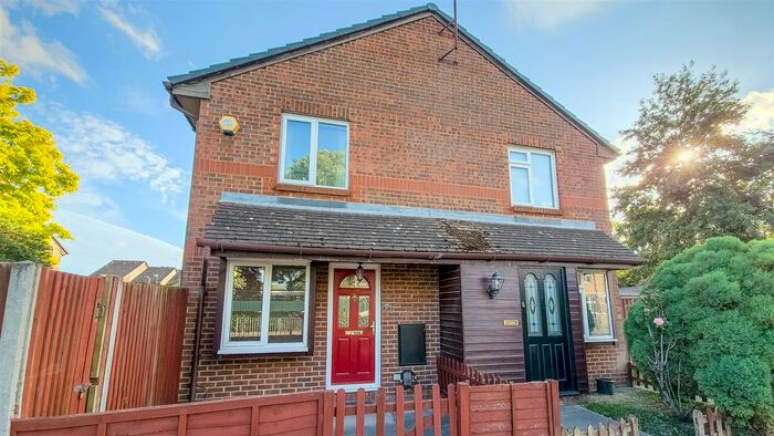 1 Bedroom Semi-Detached House To Rent In Avondale Drive, Hayes, UB3