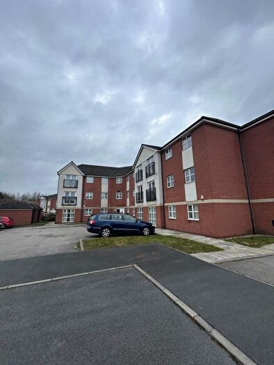 2 Bedroom Flat To Rent In Lockfield, Runcorn, WA7